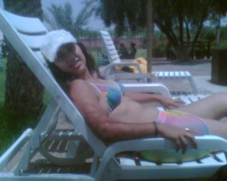 l� c dans la picsine si vous connaissez DADS c beau thalaw...